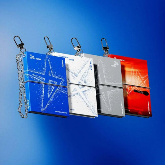 Versions MINI BOOK KEYRING de l'album Tomorrow x Together – The Star Chapter : Together (Awake, Etched, Starlight, Afterglow) avec porte-clés NFC, photocard et packaging coloré.